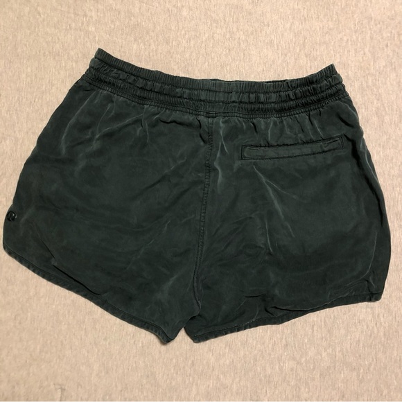 Lululemon shorts - Picture 2 of 4